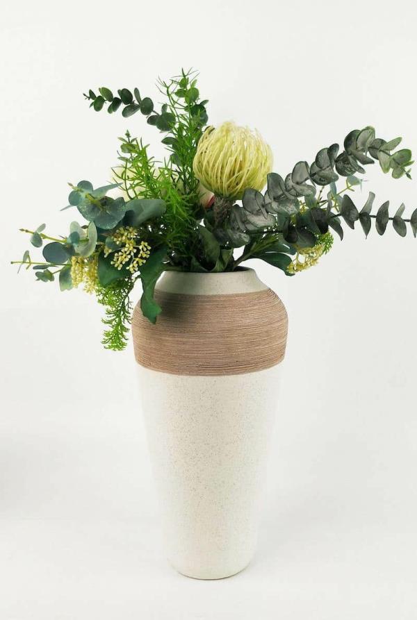 Jenna Vase  |   Ceramic Homeware Ceramic Homeware Ceramic Homeware